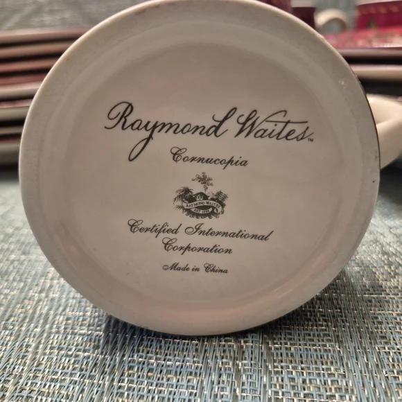 Vintage Elegant Fruity Dinnerware Set with Mugs - Picture 10 of 16